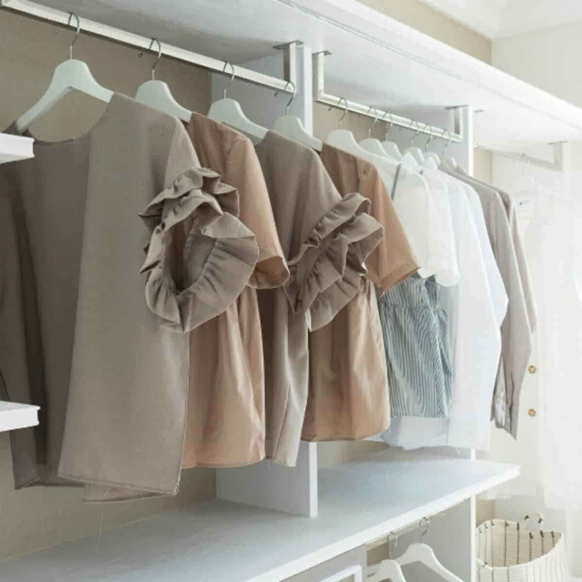 How to Put Together a Vintage Inspired Capsule Wardrobe