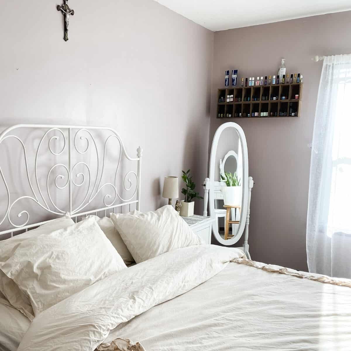 bedroom view of the bed and window