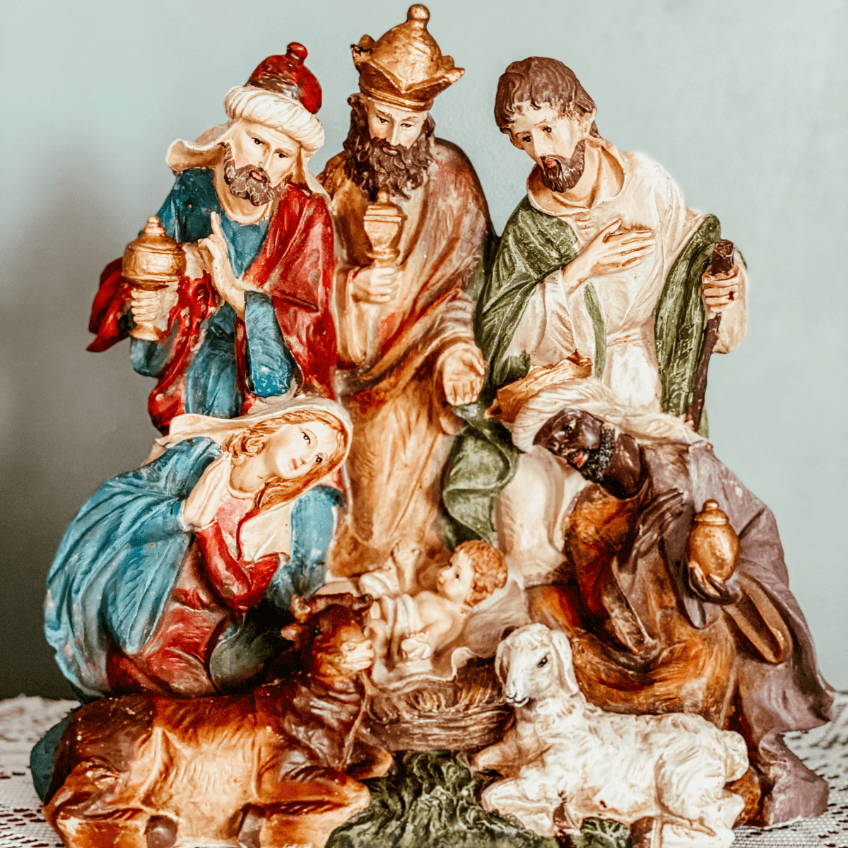 statue of the nativity with the holy family and 3 kings